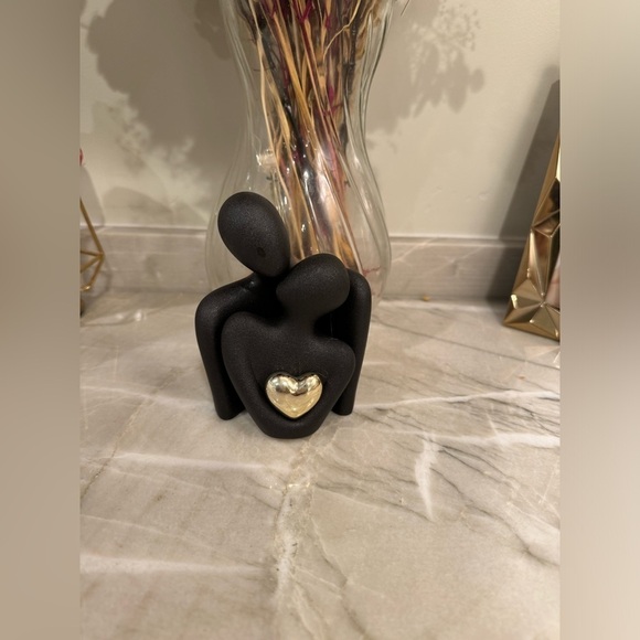 Lovely Couple hugging Porcelain Statue black Gift Modern ❤️💕❤️ - Picture 4 of 5